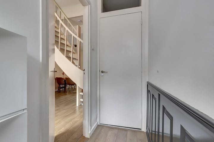 Photo 8 of Koningin Wilhelminastraat 11