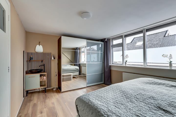 Photo 19 of Koningin Wilhelminastraat 11