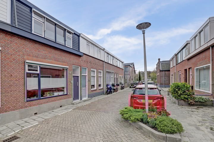 Photo 32 of Koningin Wilhelminastraat 11