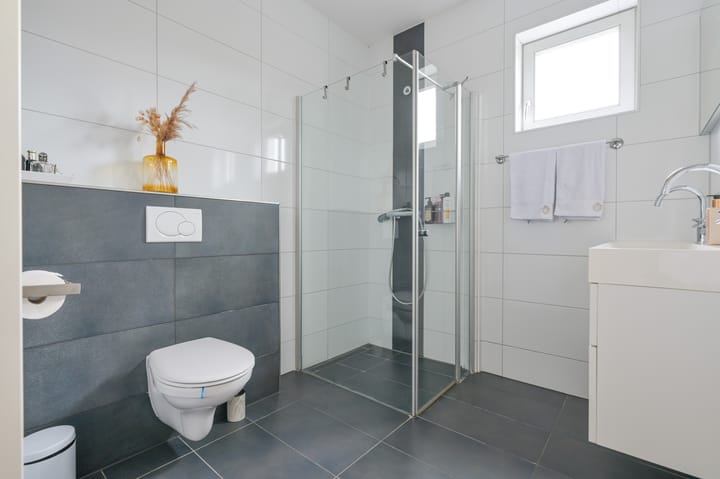 Photo 16 of Straat van Corsica 215