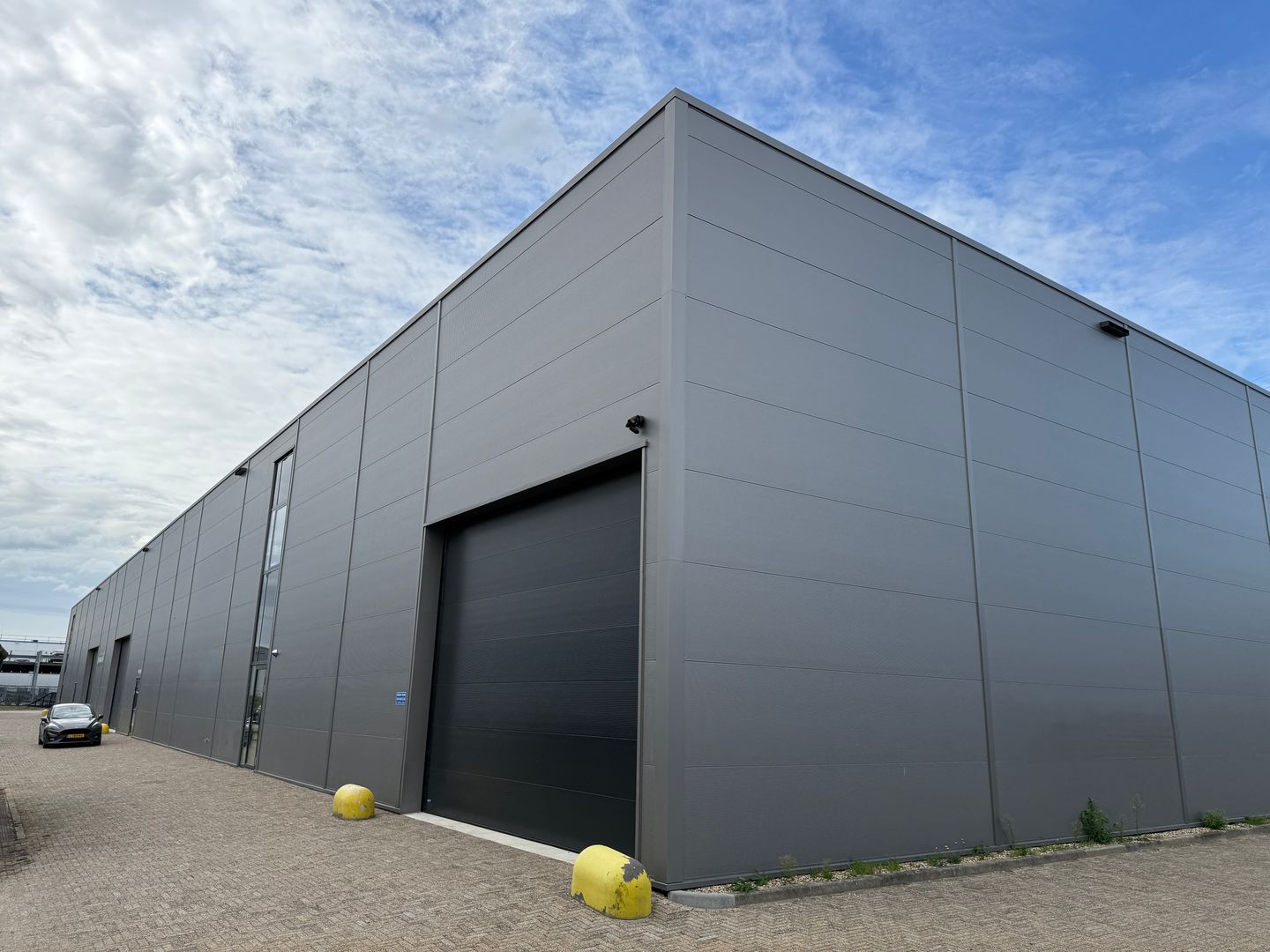 View photo 4 of Distributieweg 49