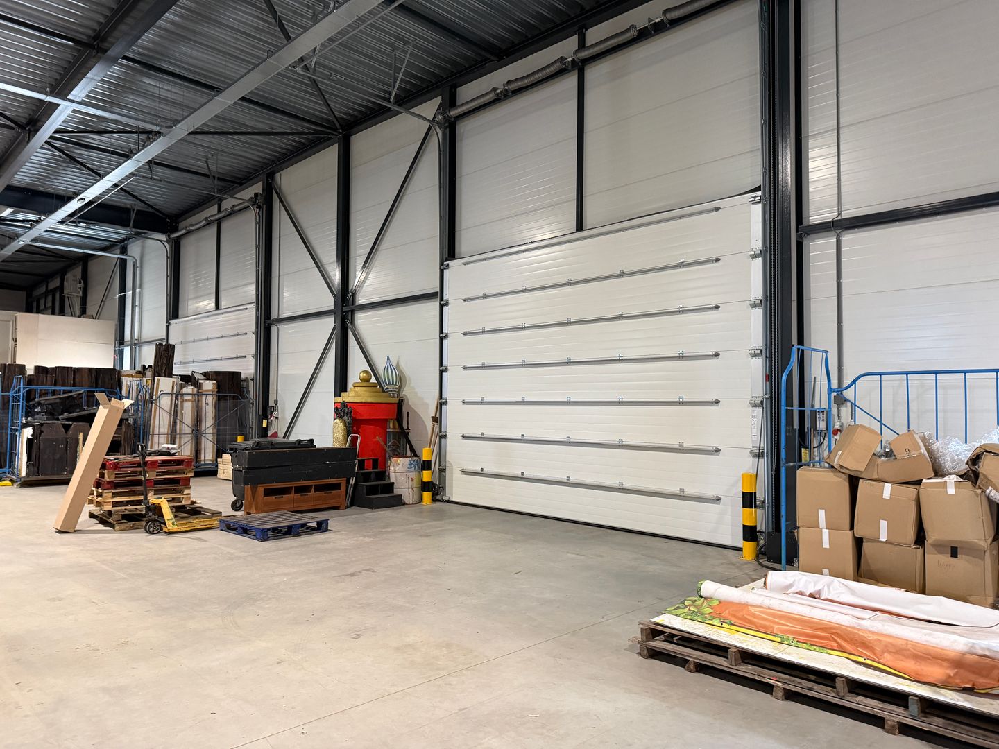 View photo 5 of Distributieweg 49