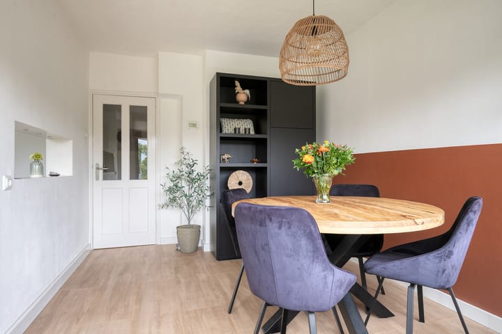 Foto 9 van Albardastraat 104