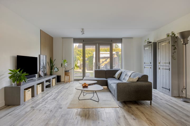 Photo 7 of Zaltbommelstraat 19