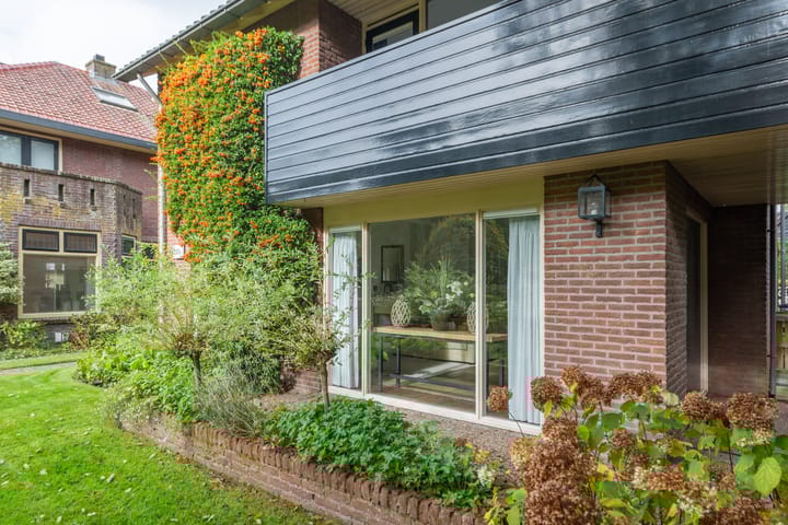 Photo 3 of Laarderweg 110-C