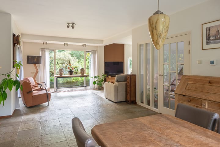 Photo 9 of Laarderweg 110-C