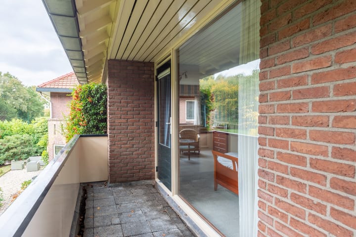 Photo 26 of Laarderweg 110-C