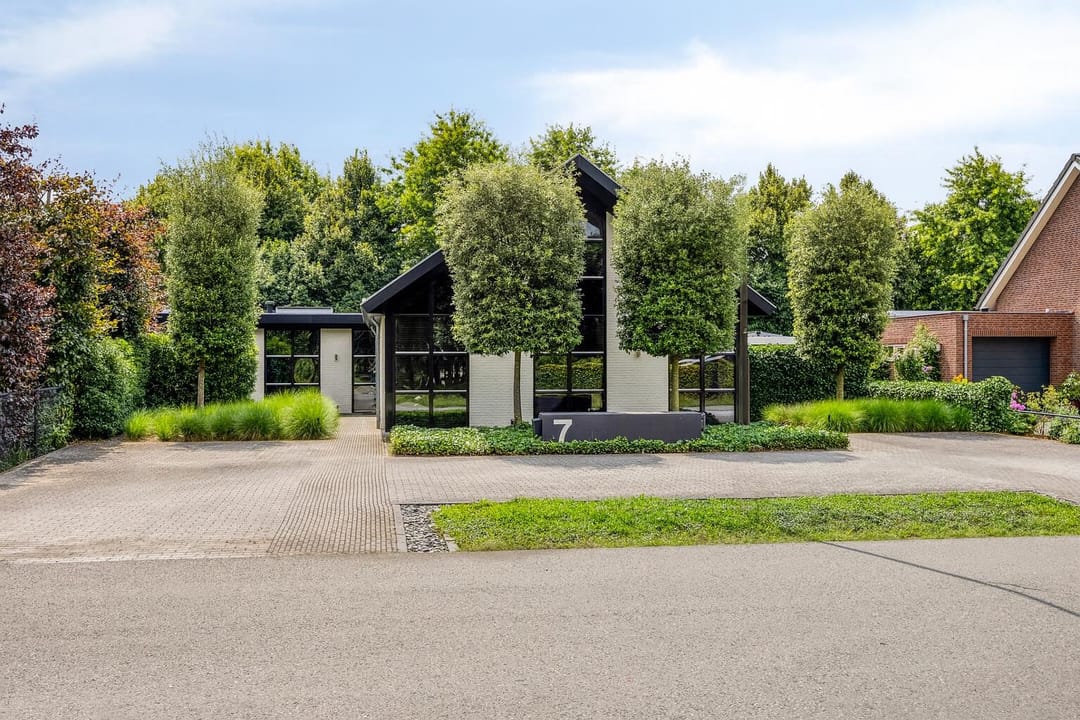 Photo 1 of Kerkweg 7