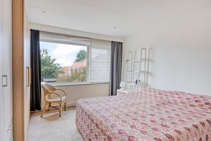 Photo 15 of Thomas van Diessenstraat 39