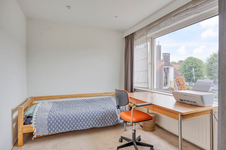 Photo 18 of Thomas van Diessenstraat 39