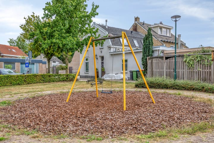 Photo 27 of Thomas van Diessenstraat 39