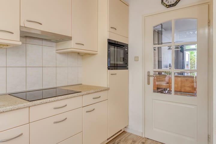 Foto 15 van Van der Heijdenstraat 65