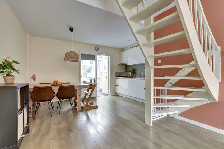 Photo 12 of Koningin Wilhelminastraat 11