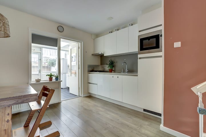 Photo 14 of Koningin Wilhelminastraat 11