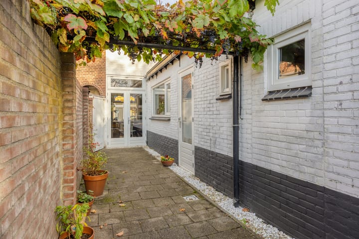 Photo 30 of Watertorenstraat 8