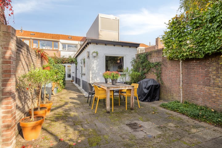 Photo 32 of Watertorenstraat 8