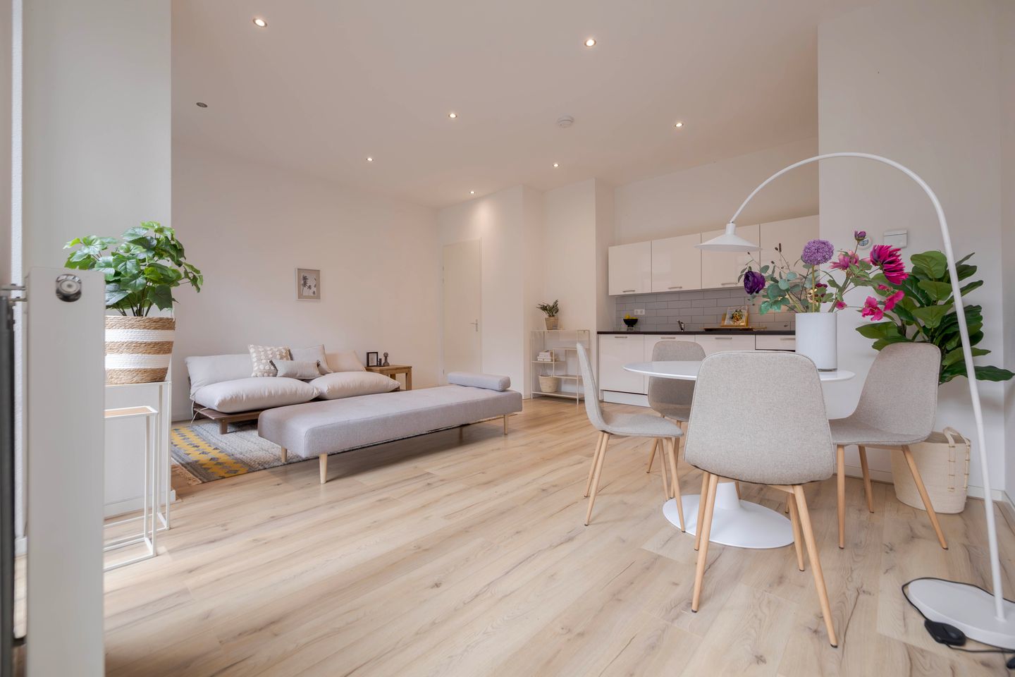 Foto 10 van Velperweg 19-8