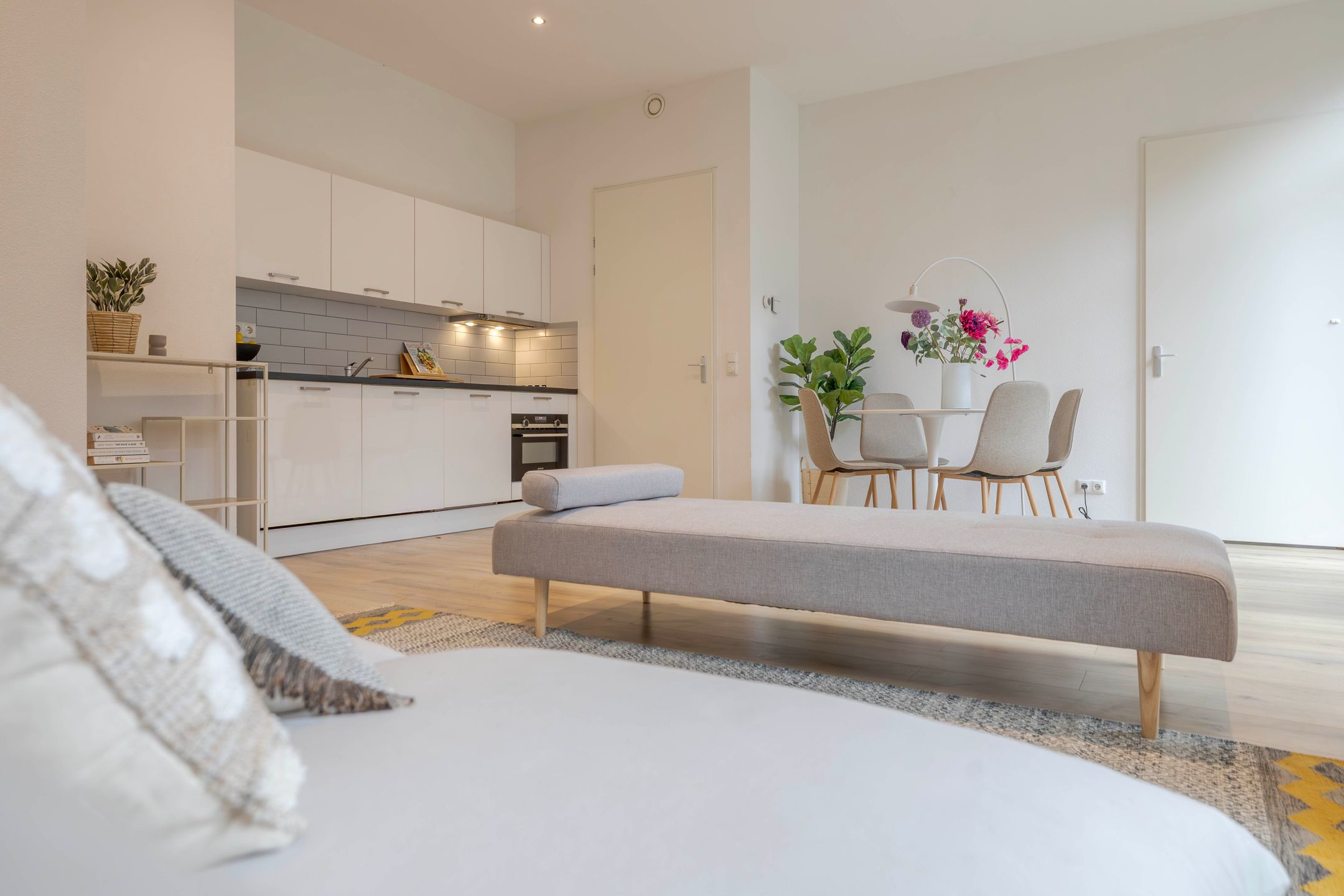 Foto 12 van Velperweg 19-8