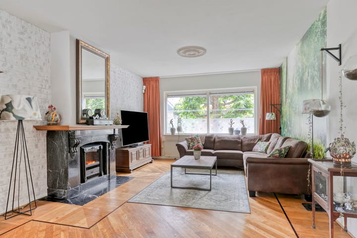 Photo 2 of De Indus 6