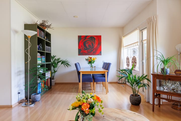 Foto 4 van Burg W E v Weedelaan 3