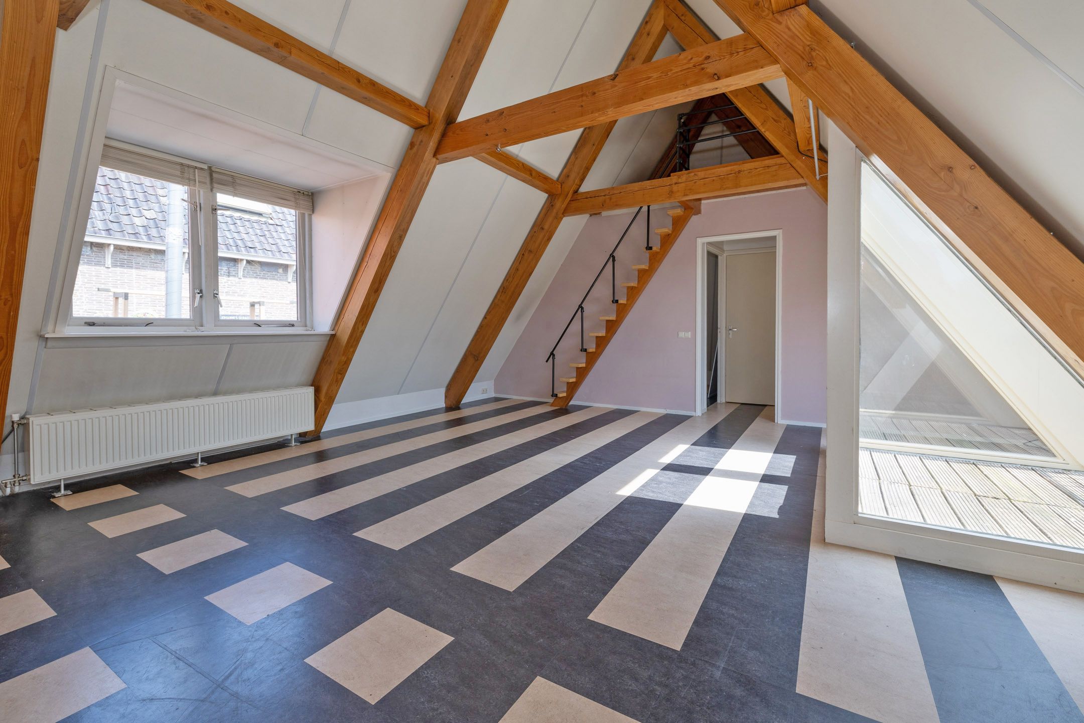 Foto 15 van De Rondensteeg 4