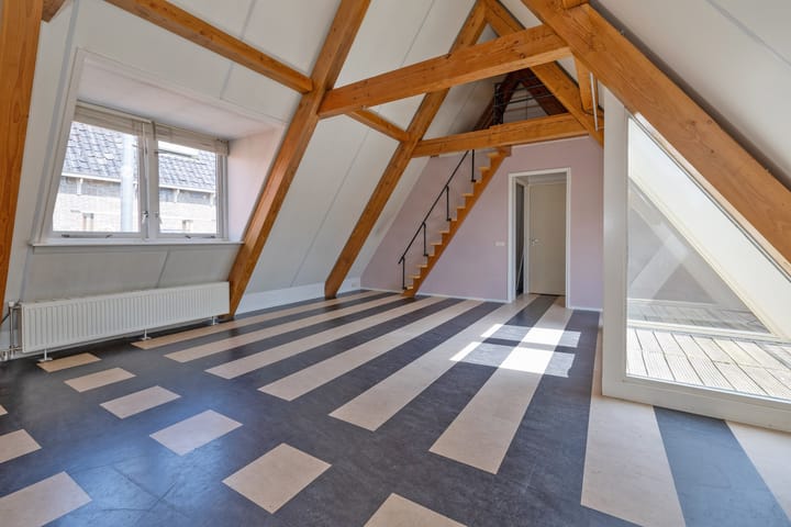 Foto 15 van De Rondensteeg 4