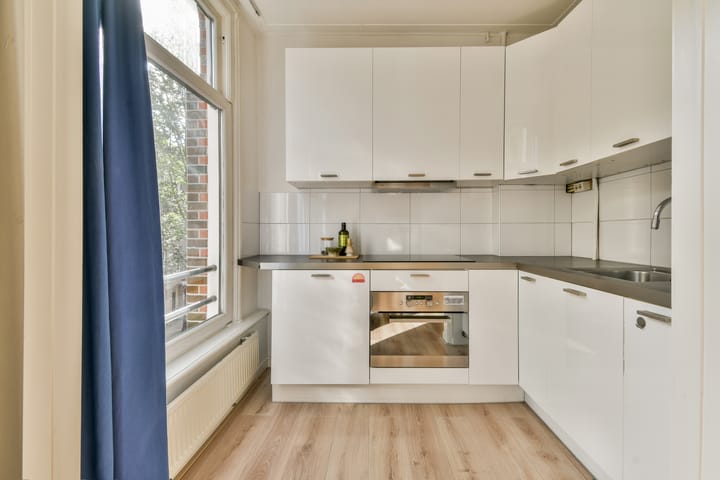 Photo 9 of Balistraat 25-2