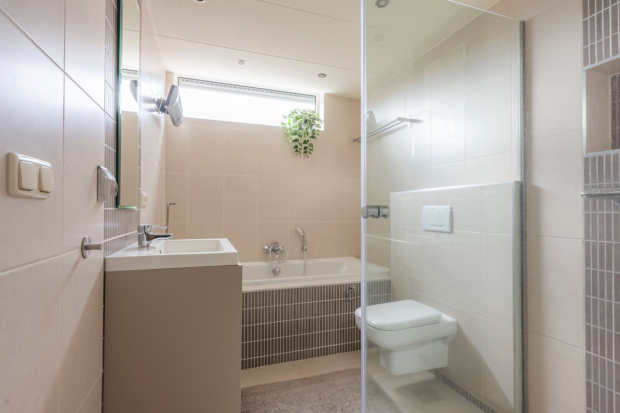 Foto 21 van Jennewegske 9