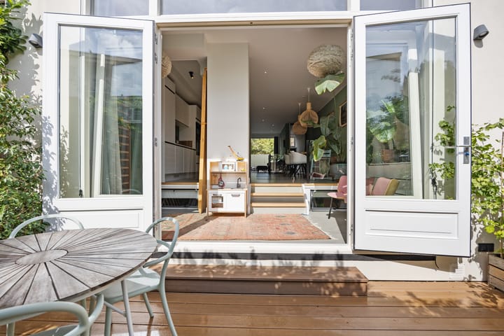 Photo 15 of Vrolikstraat 252-H