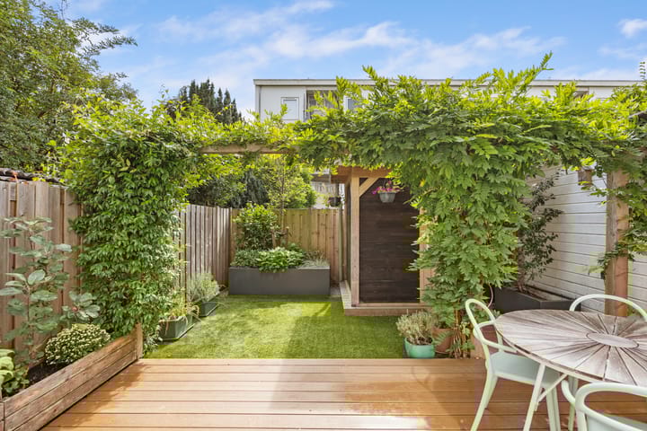 Photo 16 of Vrolikstraat 252-H