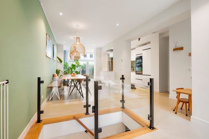 Photo 22 of Vrolikstraat 252-H