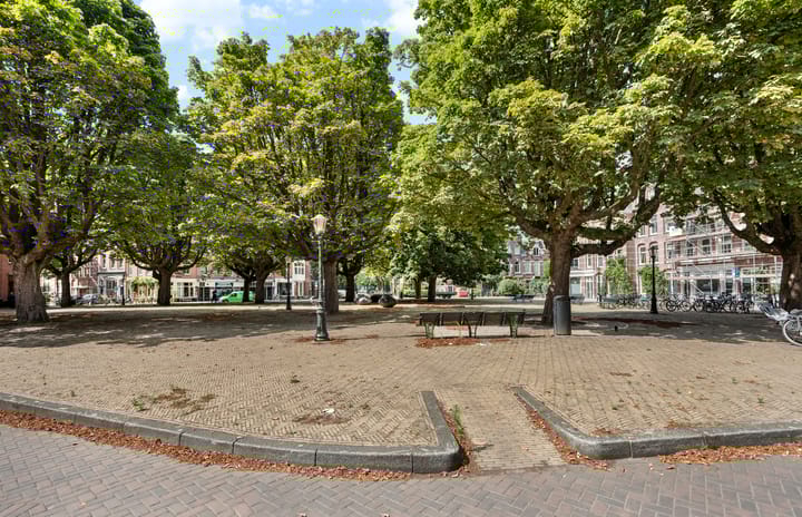 Photo 33 of Vrolikstraat 252-H