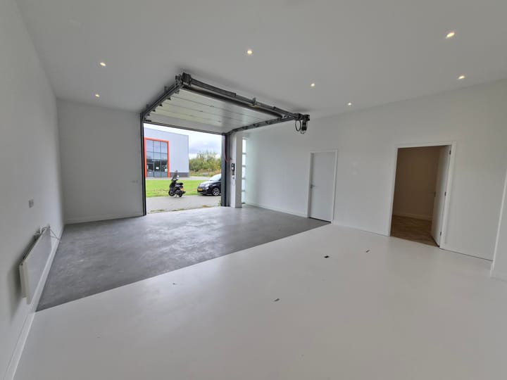 Jelle Zijlstraweg 100, Zwaag