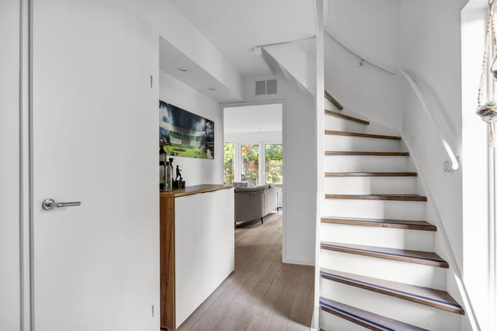 Photo 6 of Menno van Coehoornstraat 39