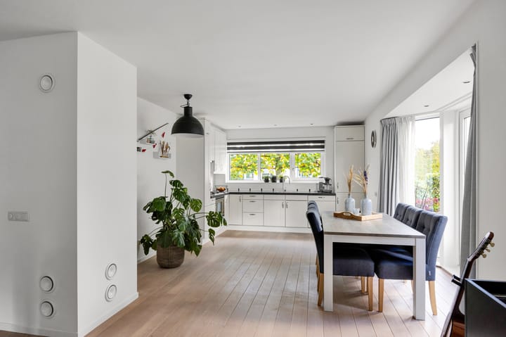 Photo 13 of Menno van Coehoornstraat 39