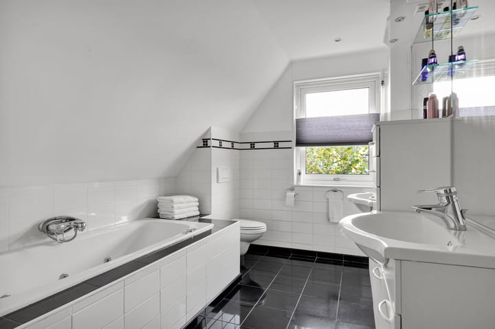 Photo 19 of Menno van Coehoornstraat 39