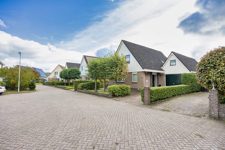 Photo 38 of Menno van Coehoornstraat 39