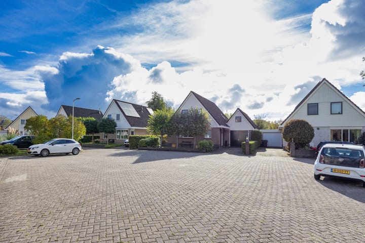 Photo 39 of Menno van Coehoornstraat 39