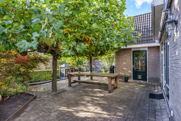 Photo 28 of Menno van Coehoornstraat 39