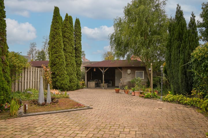 Foto 32 van Jan van Galenstraat 28