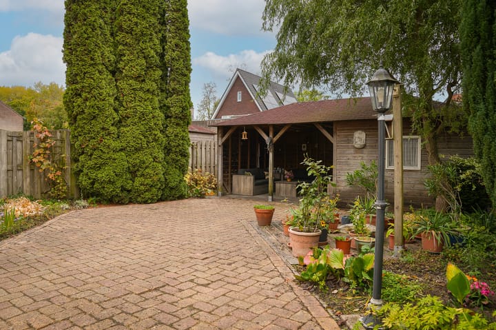 Foto 33 van Jan van Galenstraat 28