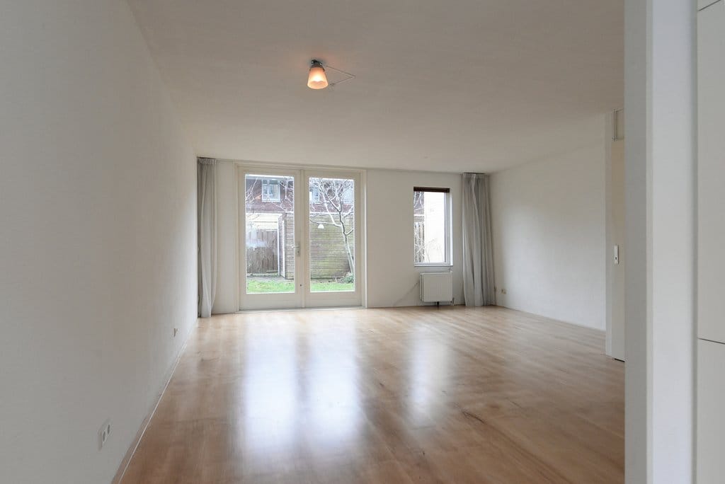 Photo 2 of Laan van Braat 32