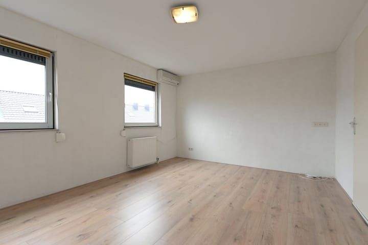 Foto 28 van Laan van Braat 32