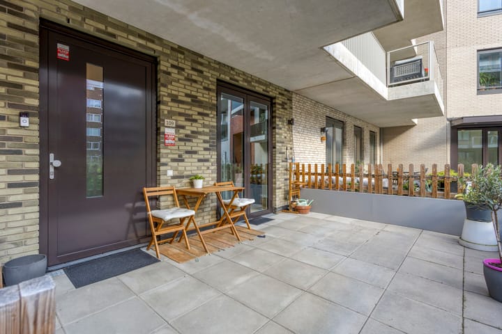 Foto 3 van Charley Tooropgracht 109