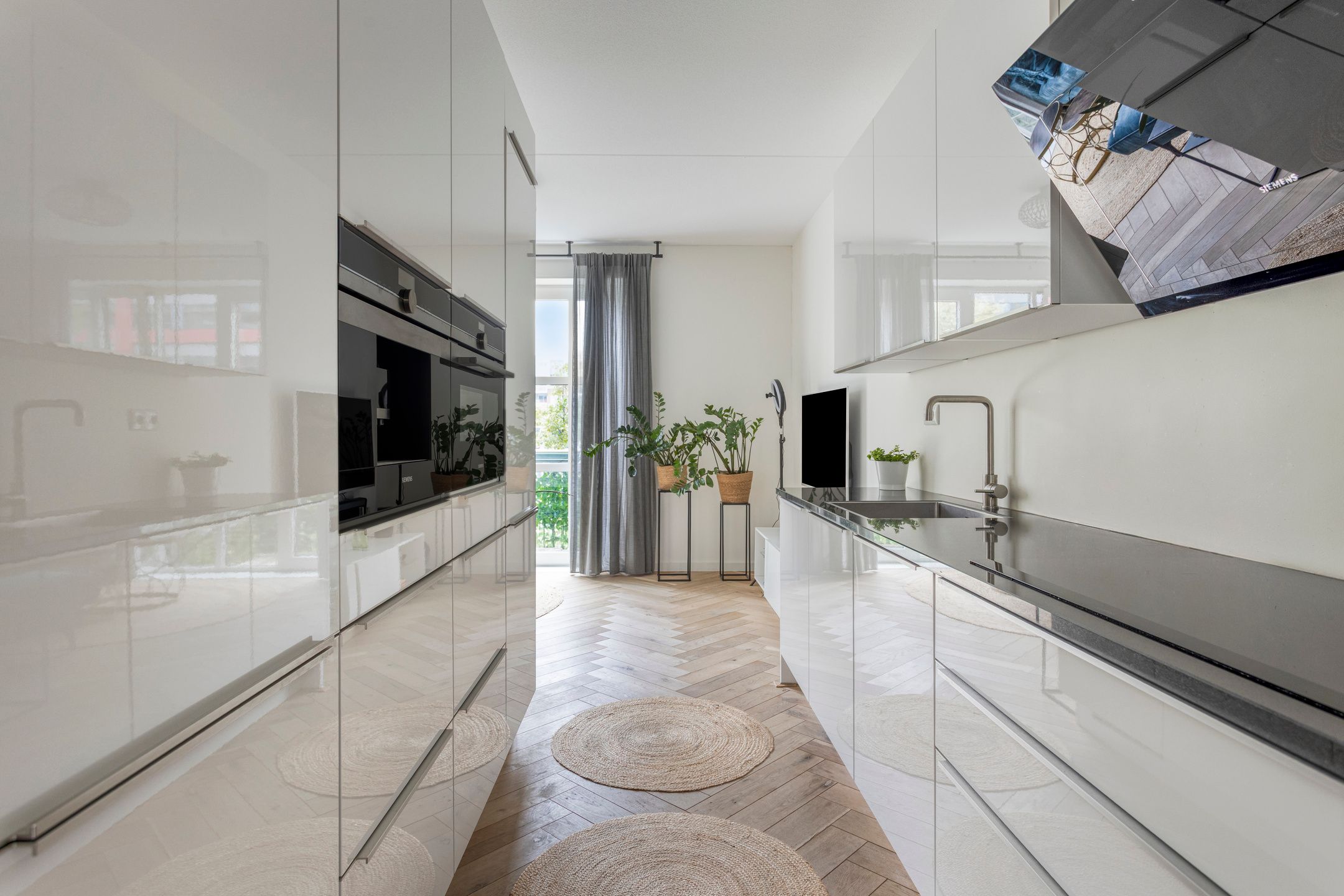 Foto 9 van Charley Tooropgracht 109