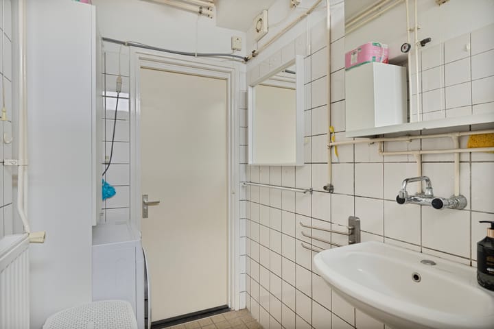 Foto 8 van Tholenstraat 64