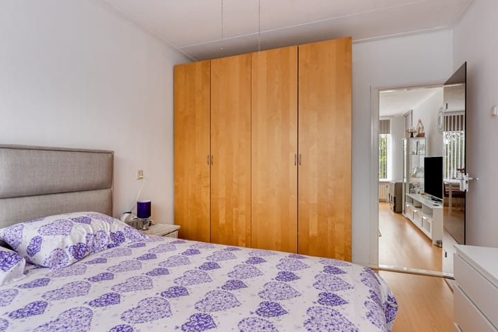 Foto 16 van Tholenstraat 64