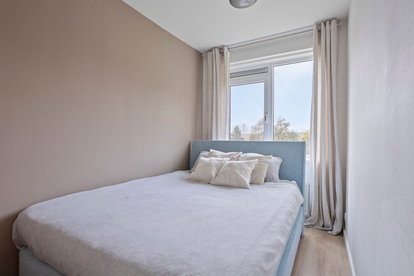 Photo 19 of Pieter de Hooghstraat 35-B