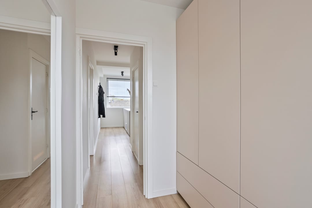 Photo 22 of Pieter de Hooghstraat 35-B