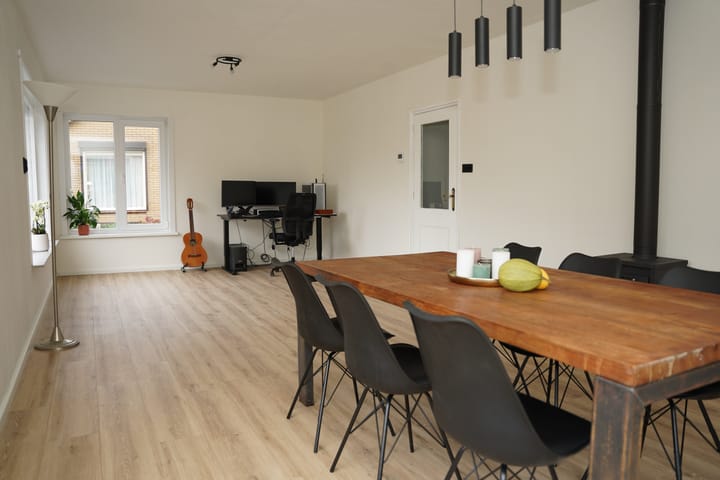 Photo 10 of Mgr. de Backerestraat 1